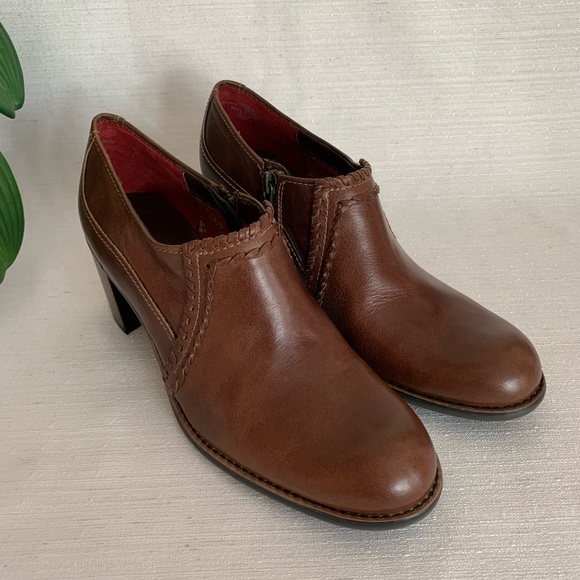 NWOT Liz Claiborne Mohave Brown Leather 
Flex Ankle Boot Woman’s 8.5M - Picture 5 of 14